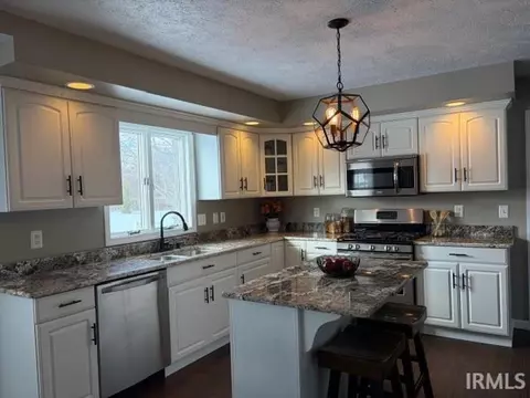 Kitchen - 2106 S 150 E, Peru, IN 46970 photo 7 of 7