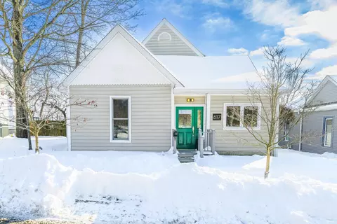 Exterior - 817 W 8th St, Bloomington, IN 47404 photo 1 of 2