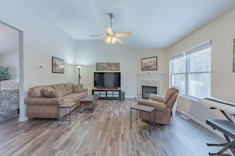 Living - 659 S Solitude Ct, Bloomington, IN 47403 photo 1 of 1