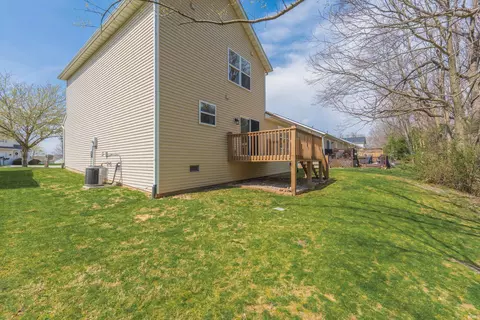 Exterior - 659 S Solitude Ct, Bloomington, IN 47403 photo 7 of 8