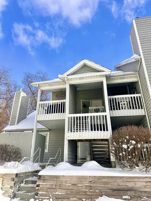 1520 N Oakhill Dr #L5, South Bend, IN 46637