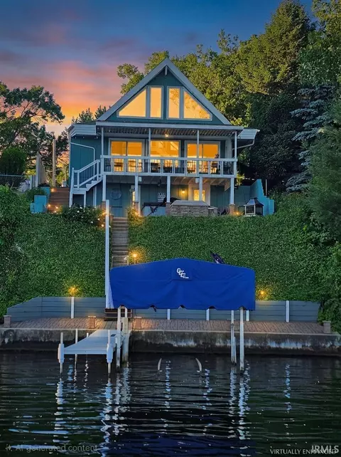 11408 Jefferson Rd, Osceola, IN 46561