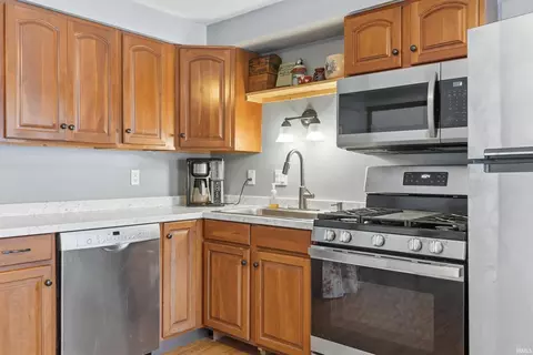 600 E South St, Garrett, IN 46738 photo 7