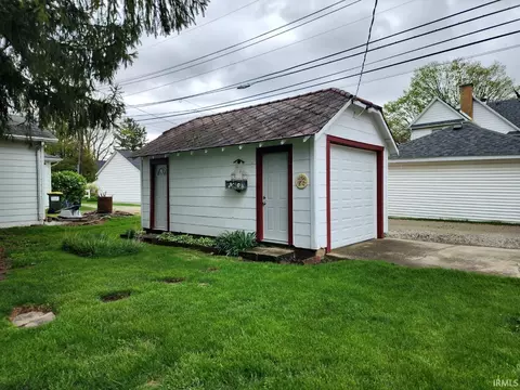 Exterior - 502 E 5th St, Fowler, IN 47944 photo 2 of 2