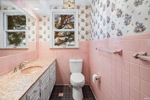 Bath - 502 E 5th St, Fowler, IN 47944 photo 2 of 2