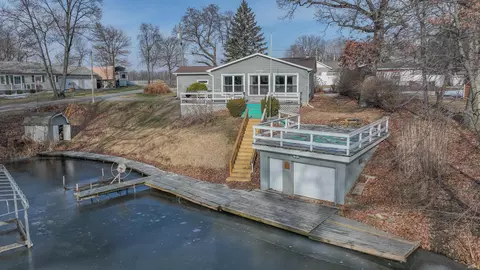 5629 N Stahl Rd, Monon, IN 47959