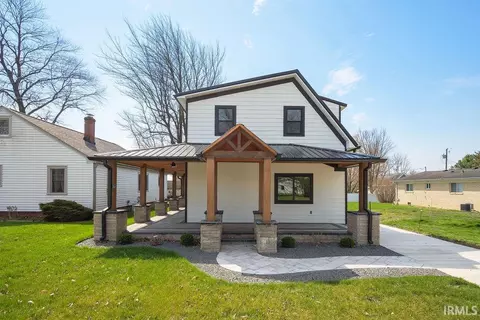 307 W Walnut St, Sharpsville, IN 46068
