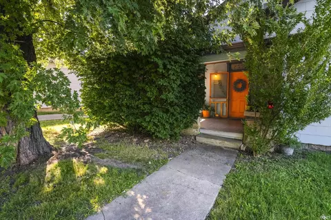 925 W 2nd St, Bloomington, IN 47403