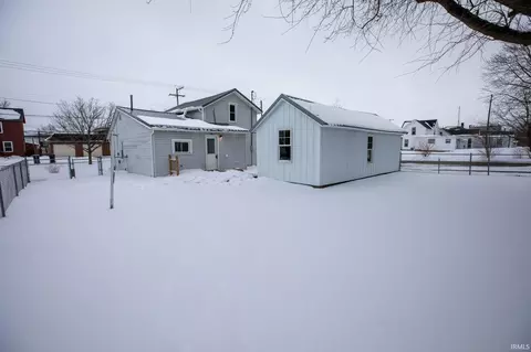 301 E Center St, Bourbon, IN 46504 photo 7