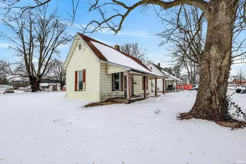 610 4th St, Linton, IN 47441
