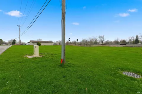 400 W Railroad St, Waterloo, IN 46793 photo 13