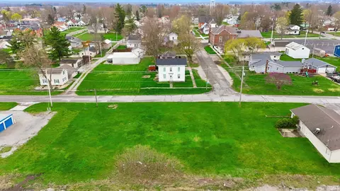 400 W Railroad St, Waterloo, IN 46793 photo 3