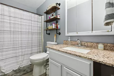 Bath - 402 Boone Ln, Mitchell, IN 47446 photo 1 of 1