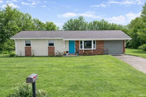 402 Boone Ln, Mitchell, IN 47446