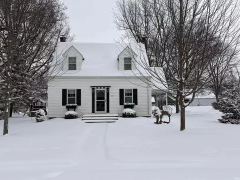 667 Lehman St, Berne, IN 46711
