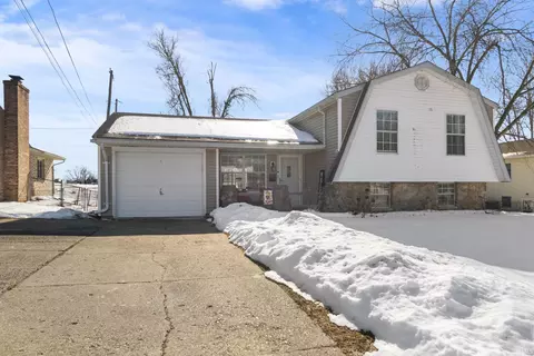 1112 Salem Ln, Evansville, IN 47710