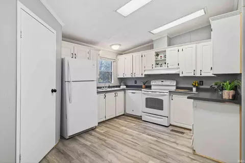 4919 E St Rd 58, Bloomfield, IN 47424 photo 12