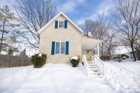 1438 W 13th St, Muncie, IN 47302