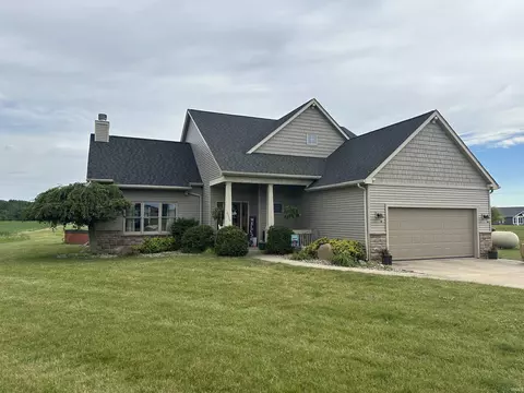 5520 S Meridian Rd, Pleasant Lake, IN 46779