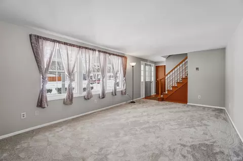 Living - 5708 Countess Dr, Fort Wayne, IN 46815 photo 1 of 5