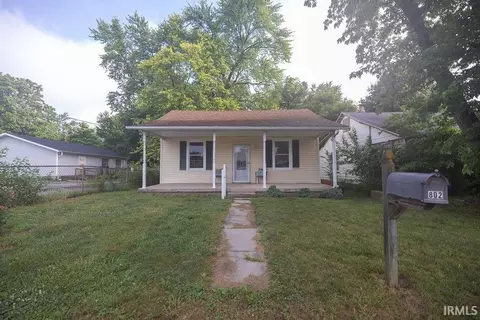 802 W 13th St, Muncie, IN 47302