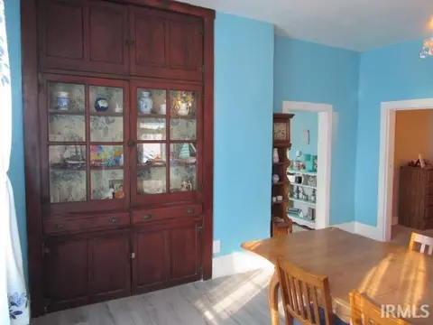 Dining - 409 E Second St, Mount Vernon, IN 47620 photo 3 of 4