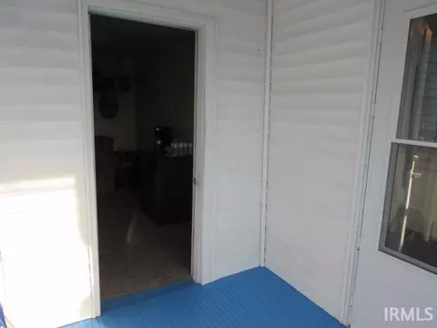 Exterior - 409 E Second St, Mount Vernon, IN 47620 photo 2 of 8