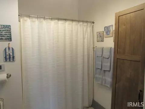 Bath - 409 E Second St, Mount Vernon, IN 47620 photo 2 of 2