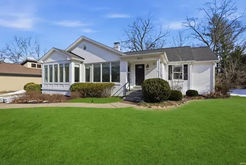 942 Plaza Dr, Evansville, IN 47715