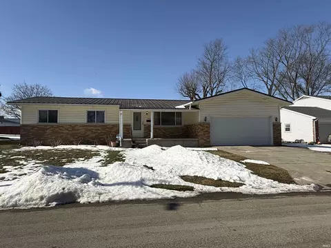 303 Meadow Lane Ln, Hartford City, IN 47348