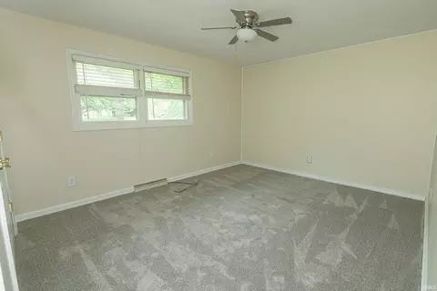 Bedroom - 715 Eddington Ct, Bloomington, IN 47401 photo 5 of 7