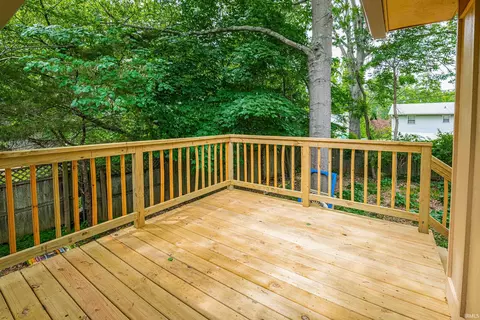 Exterior - 715 Eddington Ct, Bloomington, IN 47401 photo 10 of 11