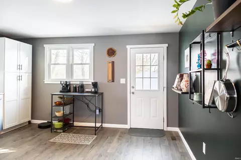 Entry Way - 604 Crawford St, Mitchell, IN 47446 photo 1 of 2