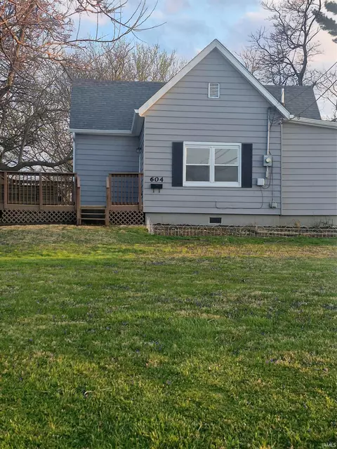 Exterior - 604 Crawford St, Mitchell, IN 47446 photo 1 of 3