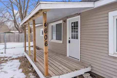 4606 W E Dr, Albion, IN 46701 photo 4