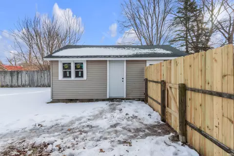 4606 W E Dr, Albion, IN 46701 photo 29