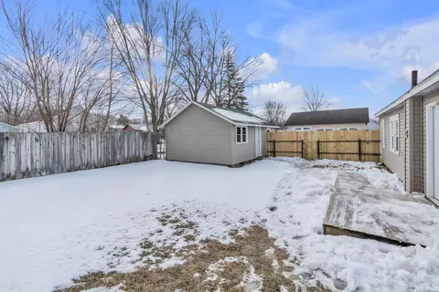 4606 W E Dr, Albion, IN 46701 photo 27