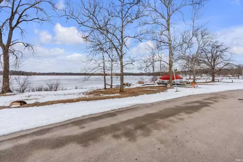 4606 W E Dr, Albion, IN 46701 photo 32