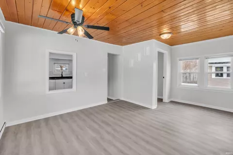 4606 W E Dr, Albion, IN 46701 photo 14
