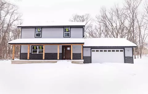 51249 Courtyard Ln, Elkhart, IN 46514