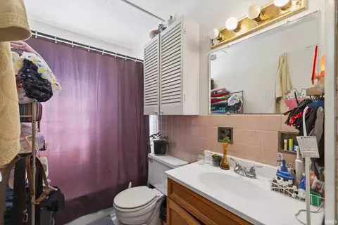 Bath - 775 N 777 N Smith Rd, Bloomington, IN 47408 photo 1 of 2