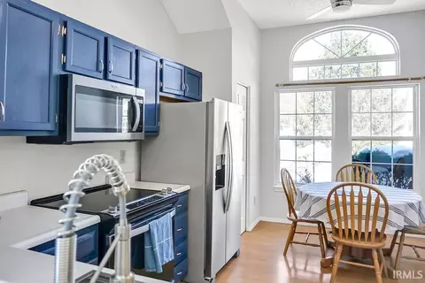 Kitchen - 2240 S Bent Tree Dr, Bloomington, IN 47401 photo 3 of 3