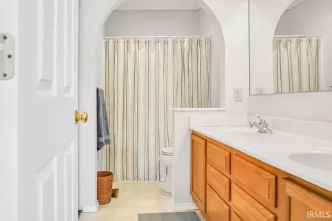 Bath - 2240 S Bent Tree Dr, Bloomington, IN 47401 photo 1 of 3