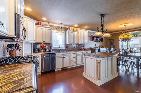 Kitchen - 1055 S 495 E Rd, Lagrange, IN 46761 photo 1 of 3