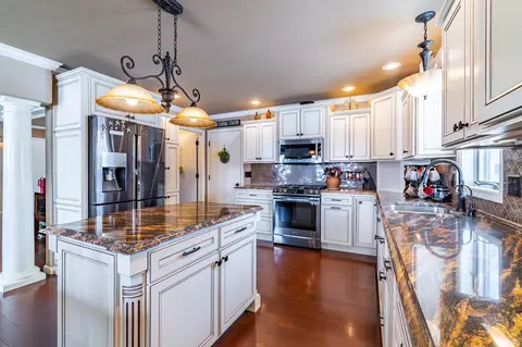 Kitchen - 1055 S 495 E Rd, Lagrange, IN 46761 photo 2 of 3
