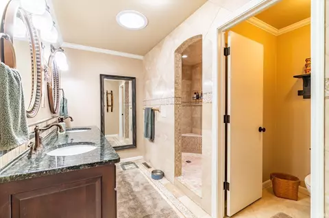 Bath - 1055 S 495 E Rd, Lagrange, IN 46761 photo 1 of 3