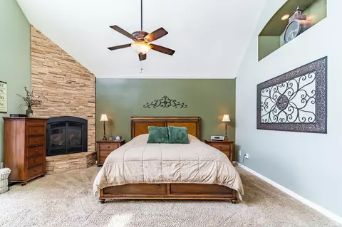 Bedroom - 1055 S 495 E Rd, Lagrange, IN 46761 photo 3 of 5