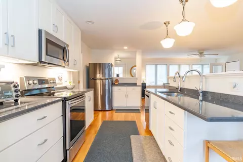 Kitchen - 2480 S Smith Rd, Bloomington, IN 47401 photo 2 of 4
