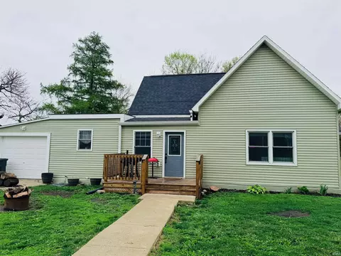 Exterior - 601 E 3rd St, Fowler, IN 47944 photo 3 of 3