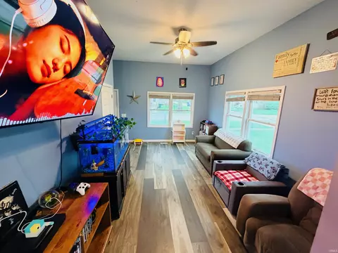 Living - 601 E 3rd St, Fowler, IN 47944 photo 3 of 3